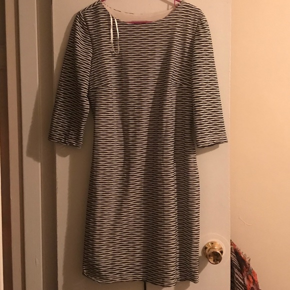 Size 14 Long Sleeve Dress - Picture 1 of 1